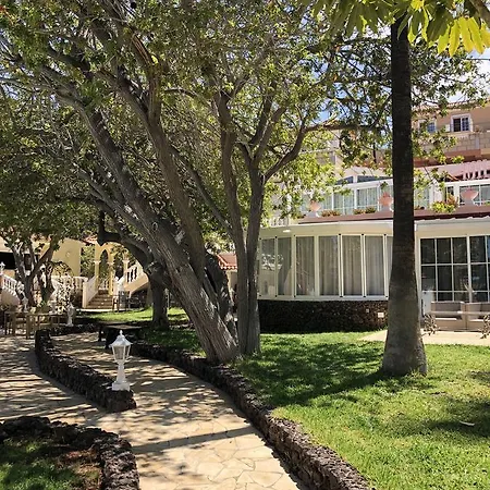 Liberty Tenerife 3* 아데제